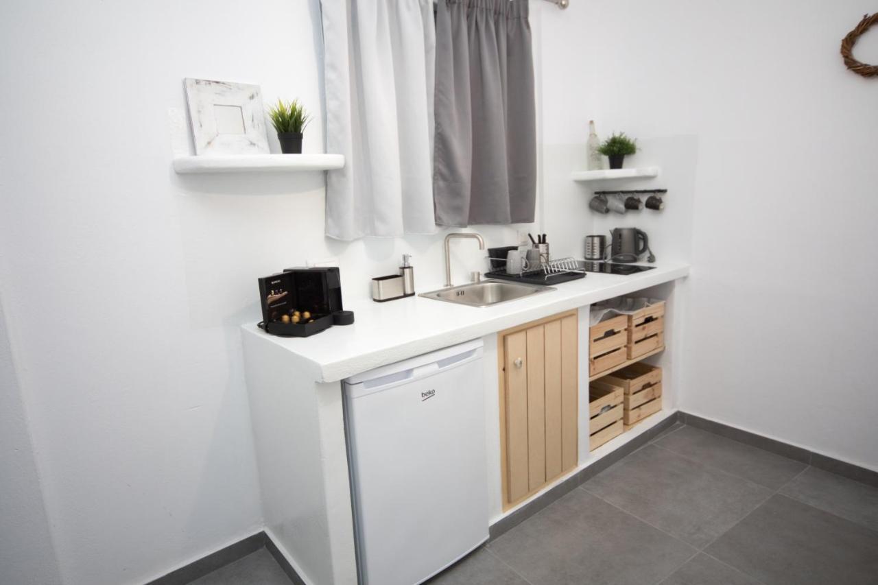 Eunoia Apartments ฟิรา ภายนอก รูปภาพ
